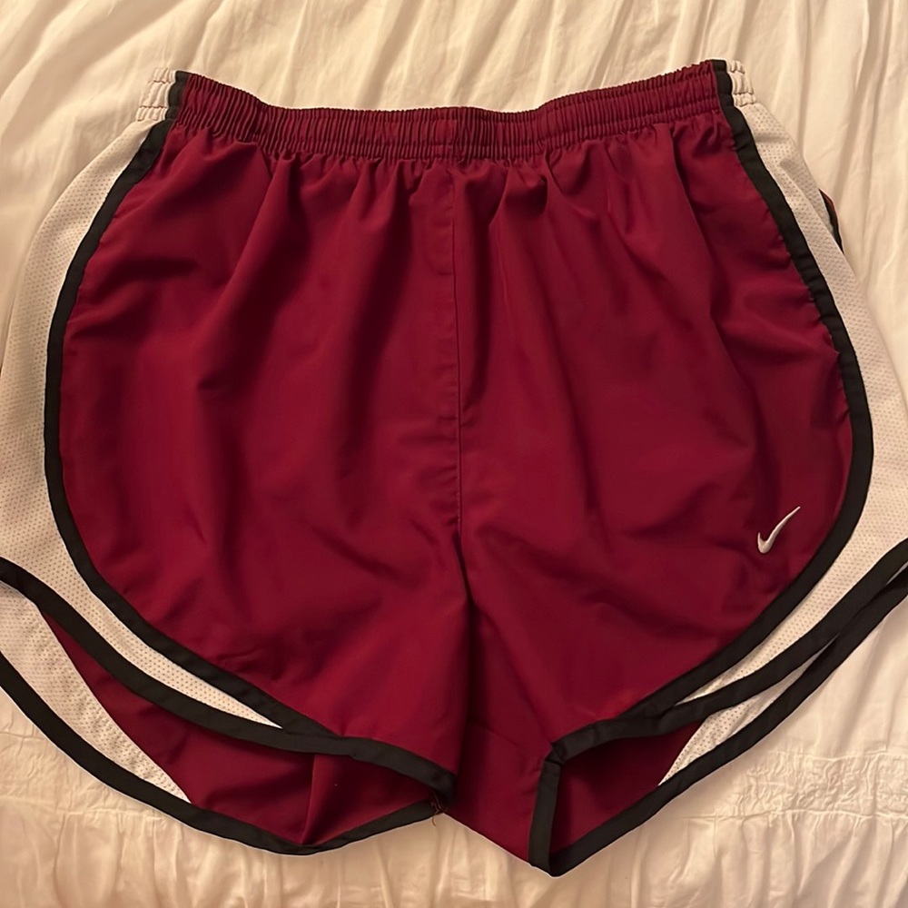Nike shorts size S